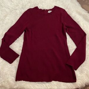 Fitted Sweater with Zipper on Back